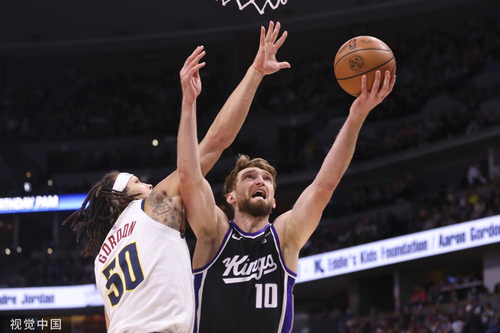 英雄主义的 英雄主义的